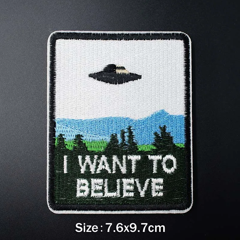 UFO (Dydis:7.6X9.7cm) 